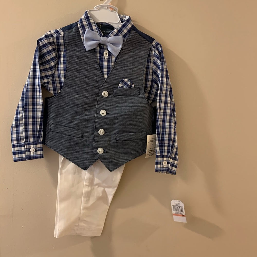 2T toodler suit 4 piece navy and white